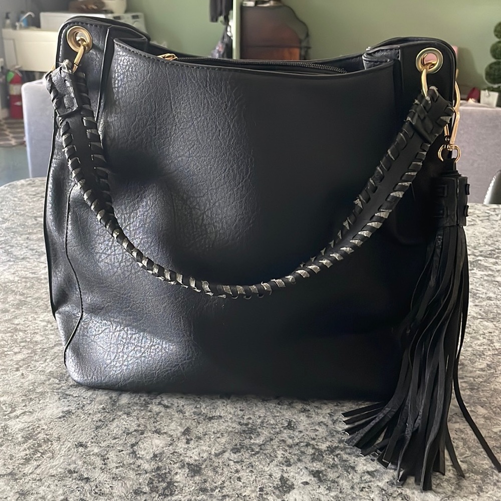 NGil purse. Used only a few times.